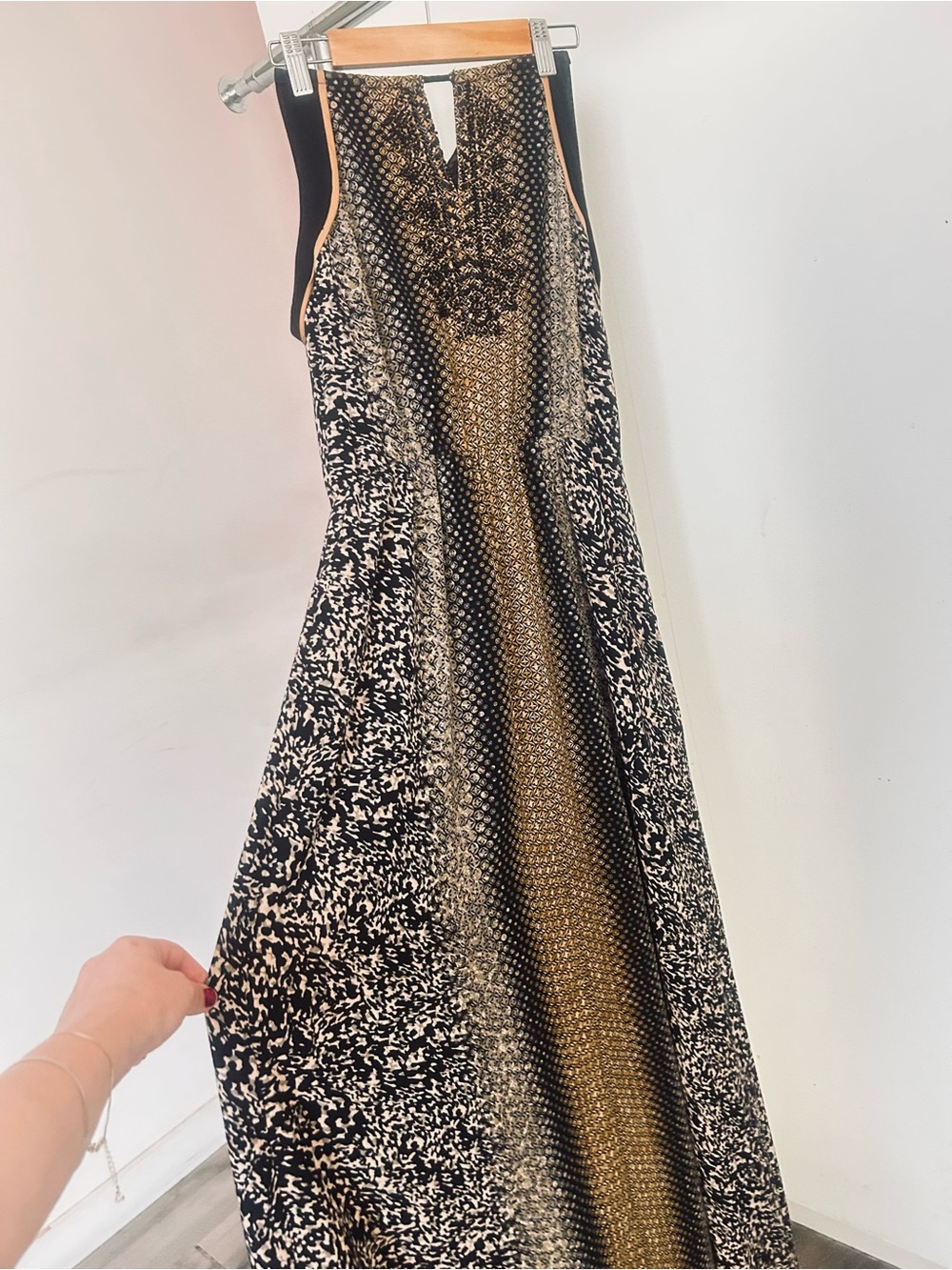 Anthropologie Black and Gold Patterned Maxi Dress - Picture 4 of 7